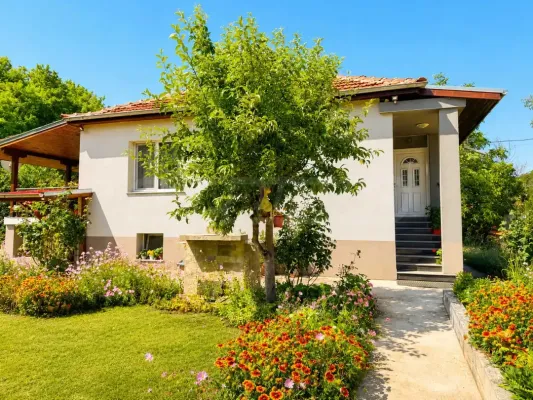 House for sale in Novi izvor - Image 2