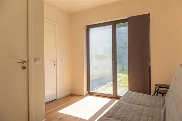 Ground Floor Gem: Garden &amp; Parking! - Image 2