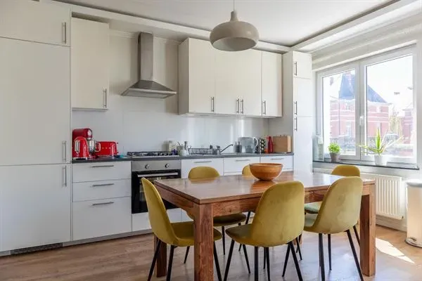 Renovated 2-Bedroom Apartment with Terrace - Elsene, Low Charges - Image 3