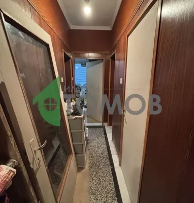Spacious Three-Bedroom Apartment with Retail Space in Stara Zagora - Image 3