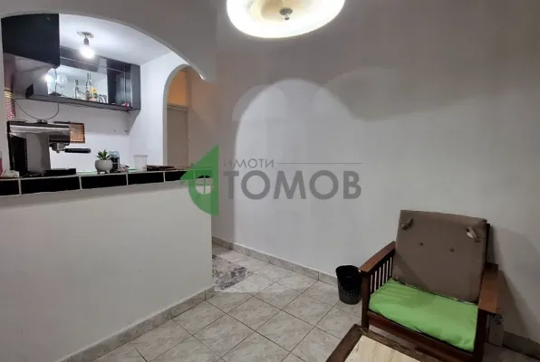 Spacious 3-Bedroom Apartment in Zheleznik, Stara Zagora - Image 4