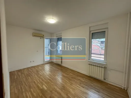 Spacious Apartment Near Kalemegdan Fortress - Belgrade - Image 4