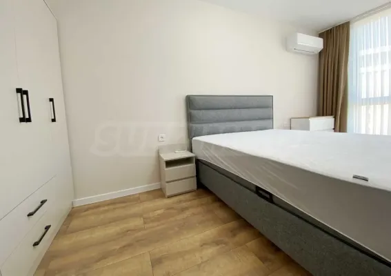 Stylish Two-Bedroom Apartment with Parking in Plovdiv - Image 3