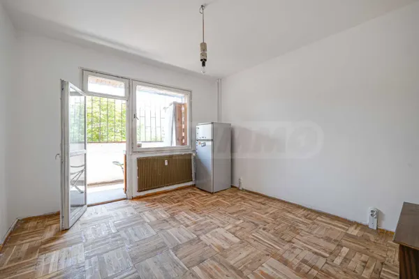 Spacious Sofia apartment near Lincoln Blvd. - Image 1