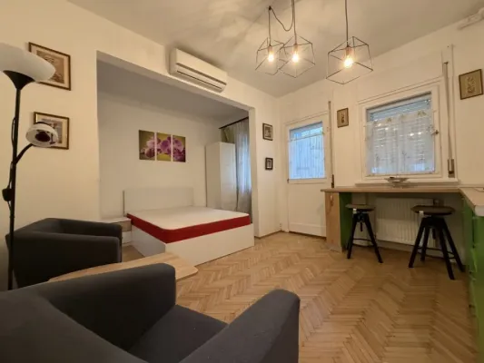 Stylish One-Bedroom Apartment in Bucharest's Heart - Image 4