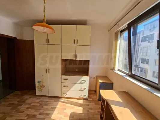 Spacious 3-bedroom apartment in Varna center. - Image 3