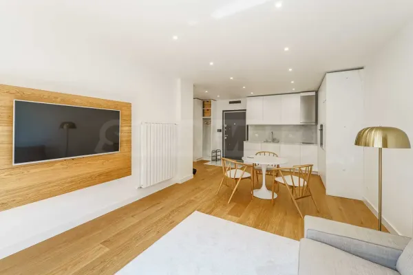 Stylish Two-Bedroom Apartment in Sofia's 'Izgrev' Complex Rental - Image 4