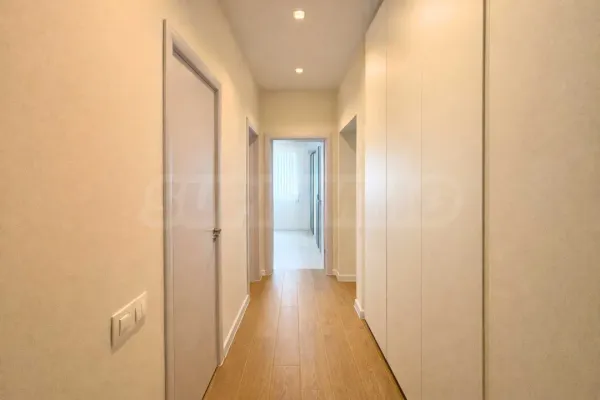 Stylish 3-Bedroom Apartment Near Mall Plovdiv - Image 2