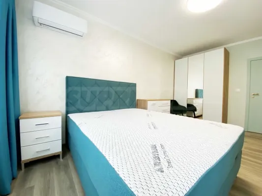 Stylish Two-Bedroom Apartment with Parking in Plovdiv - Image 2