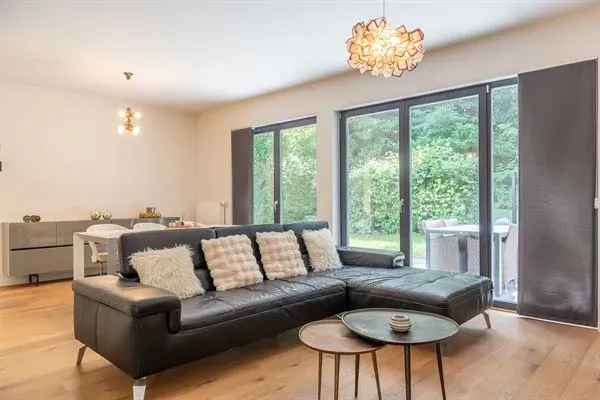 Ground Floor Gem: Garden &amp; Parking! - Image 5