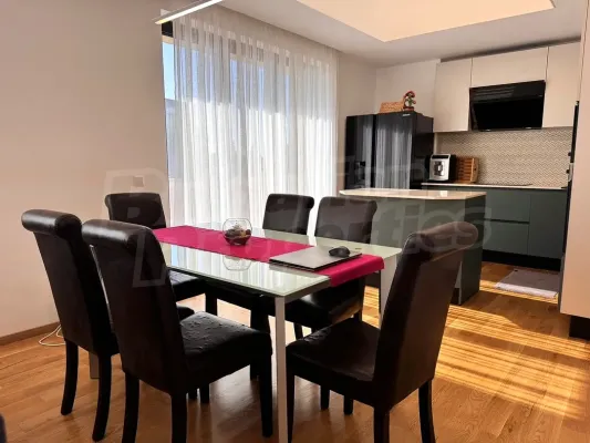 Spacious 3-Bed Apartment in Briz, Varna – Garden & Garage - Image 5