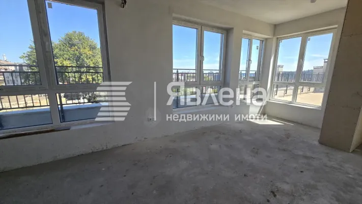 Spacious Panorama Terrace Mesonet Apartment in Varna Sea View - Image 1