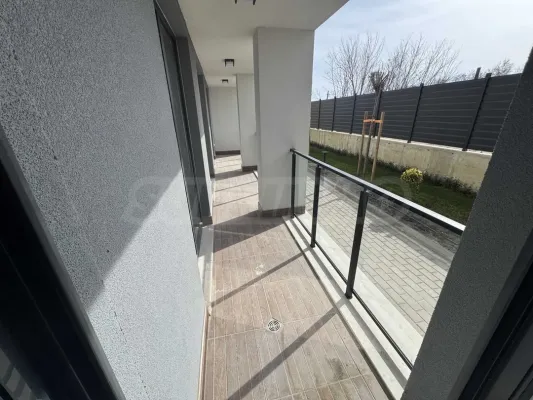Spacious 3-Bedroom Apartment in Varna Complex - Image 3