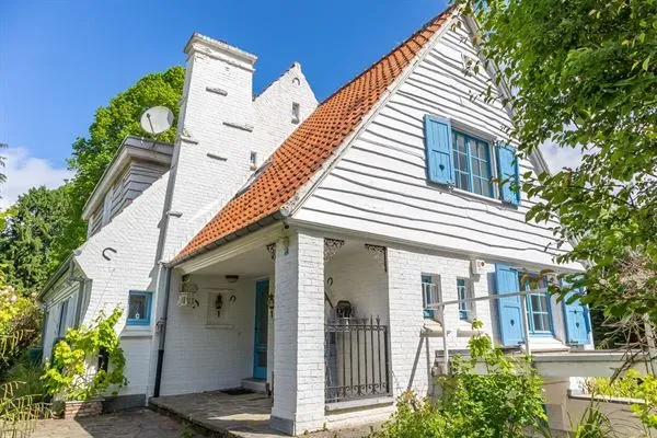 Spacious Villa with Independent Studio Near Prince d'Orange, Ukkel - Image 3