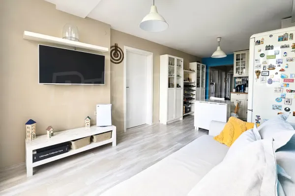 Apartment for sale in Burgas - Image 3