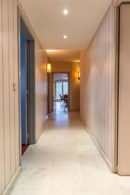 Spacious 3-Bedroom Apartment with Parking in Winston Churchill, Ukkel - Image 4