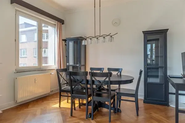 Corner Apartment: Tranquil Living Near Bois de la Cambre - Image 3