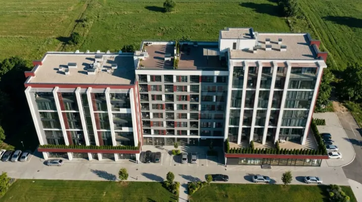 Spacious Two-Bedroom Apartment in New 'Trakia' Complex. - Image 1
