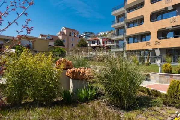 Stylish Varna Apartment Near the Sea - Furnished - Image 4