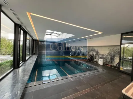 Luxury 4BR Apartment with Pool & Garage in Belgrade's Vracar - Image 4
