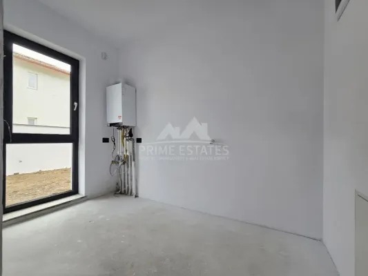 Premium Tunari Villa: Luxury &amp; Efficiency - Image 3