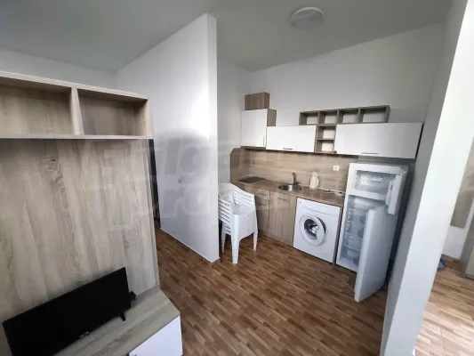 Fully furnished apartment with a private courtyard in Kranevo. - Image 2