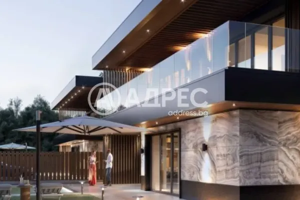 Spacious Lake Park Villa with Four Bedrooms in Stara Zagora - Image 4