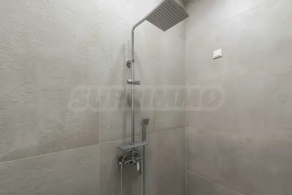 Stylish Varna Apartment - Central Location - Image 1