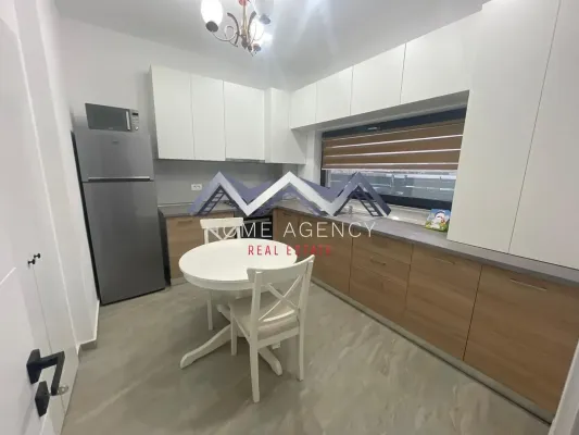 House for sale in Tunari - Image 2