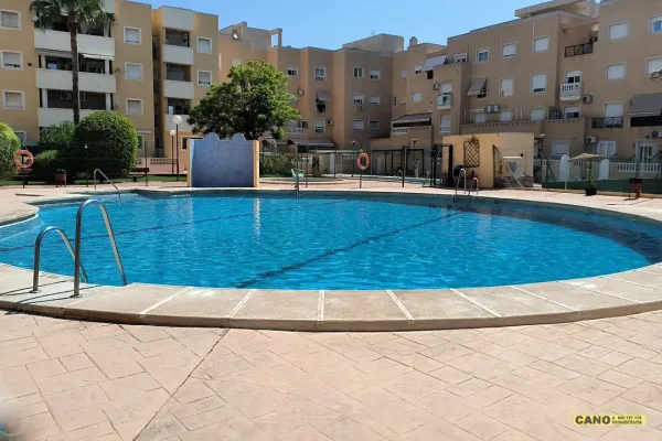 Spacious 3-Bedroom Apartment in Las Salinas, Roquetas de Mar - Image 5