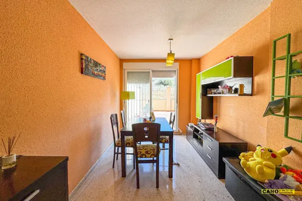 Almería Apartment: 3 Bed, 2 Bath, 84m² - Image 2