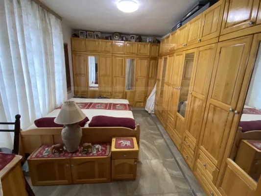 Spacious Danube View Apartment - Asian Style - Image 1