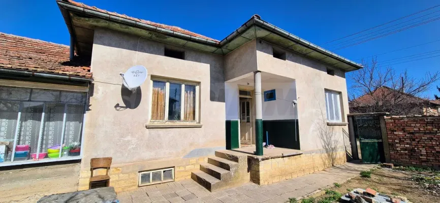 Charming Two-Building Home Near Levski, Bulgaria - 105m2 - Image 5
