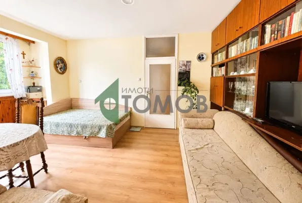 Stylish Two-Bedroom Apartment in Orbit District, Stara Zagora Bulgaria - Image 5