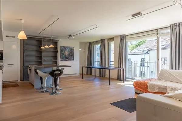 Stunning 2-Bed Apartment - Saint Job/Prince Orange - Image 5