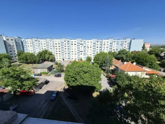 Spacious Apartment Near School and Kindergarten in Vidin - Image 2