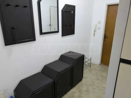Stylish Fully Furnished Apartment Near Music School in Burgas - Image 1