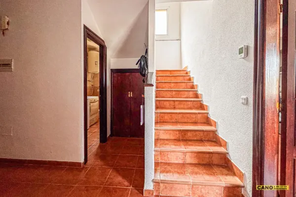 Apartment for sale in Vícar - Image 4