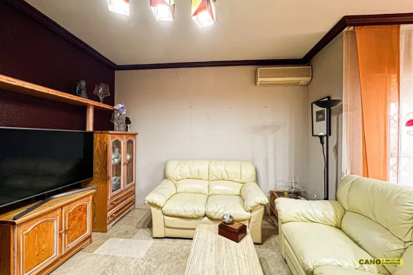 House for sale in Huércal de Almería - Image 1