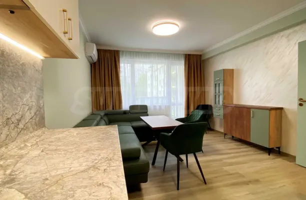 Stylish Two-Bedroom Apartment with Parking in Plovdiv - Image 5