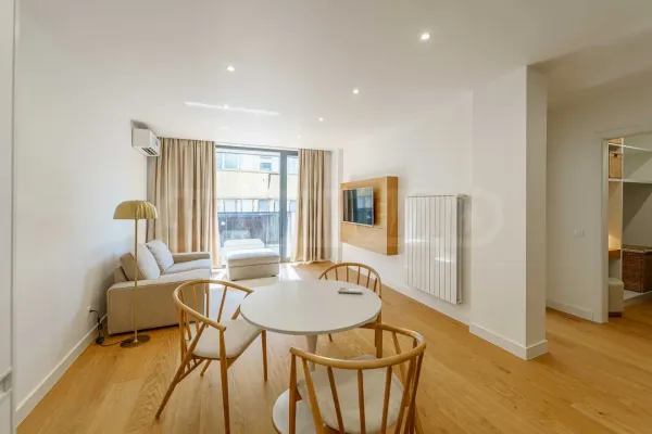 Stylish Two-Bedroom Apartment in Sofia's 'Izgrev' Complex Rental - Image 2