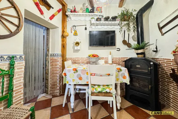 Spectacular Cave House with 4 Bedrooms – Unique Almería Gem - Image 3