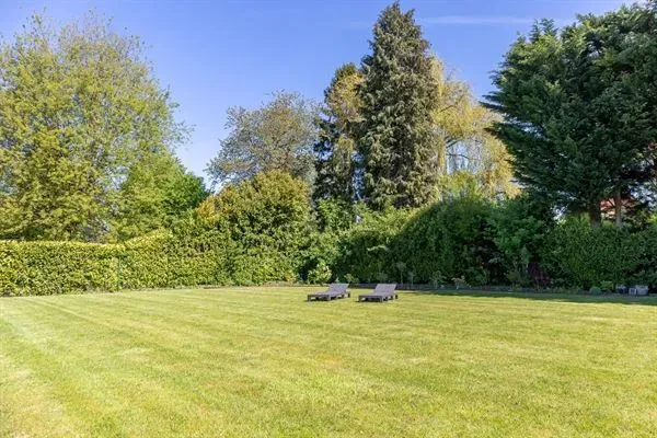 Spacious Villa with Garden and Solar Panels - Sint-Genesius-Rode - Image 5