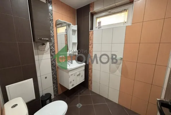 Spacious Fully Furnished Three-Bedroom Apartment in Stara Zagora - Image 3