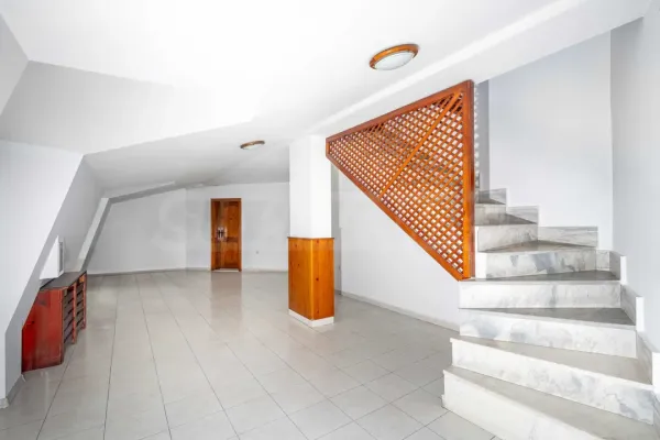 Spacious Mesonet Near Maritsa River &amp; Novotel Plovdiv - Image 4