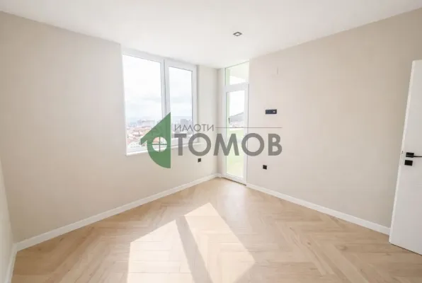 Spacious Stara Zagora Apartment with Panoramic Views - Image 2