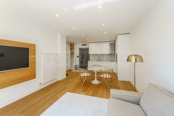 Stylish Two-Bedroom Apartment in Sofia's 'Izgrev' Complex Rental - Image 5