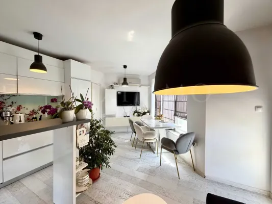 Stylish Two-Bedroom Apartment Near Burgas Sea Garden - Image 1