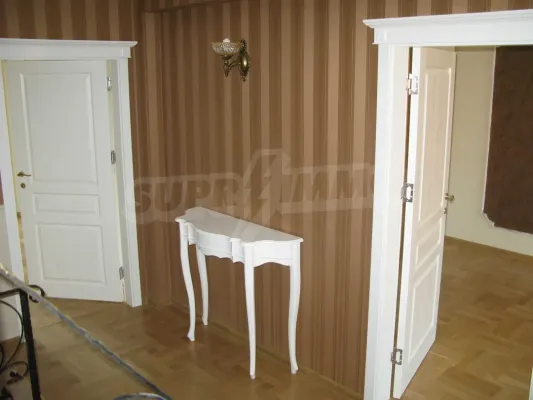 Luxury Four-Level Villa in Kirsiyaka District - Image 5
