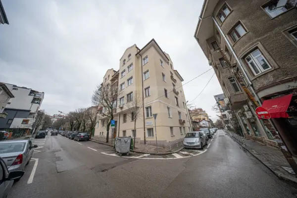 Renovated Apartment on Journalist Square - Sofia - Image 3